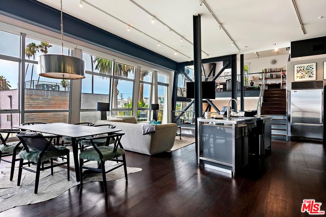 1513 9th St Unit: 3