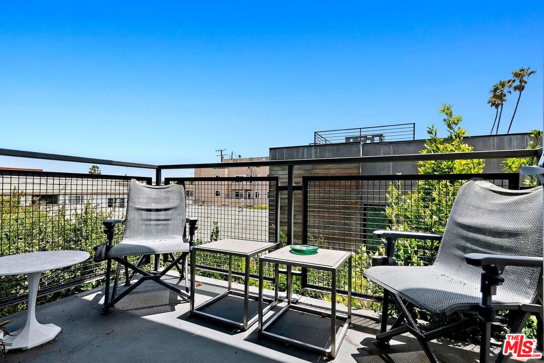 1513 9th St Unit: 3