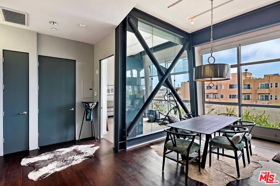 1513 9th St Unit: 3