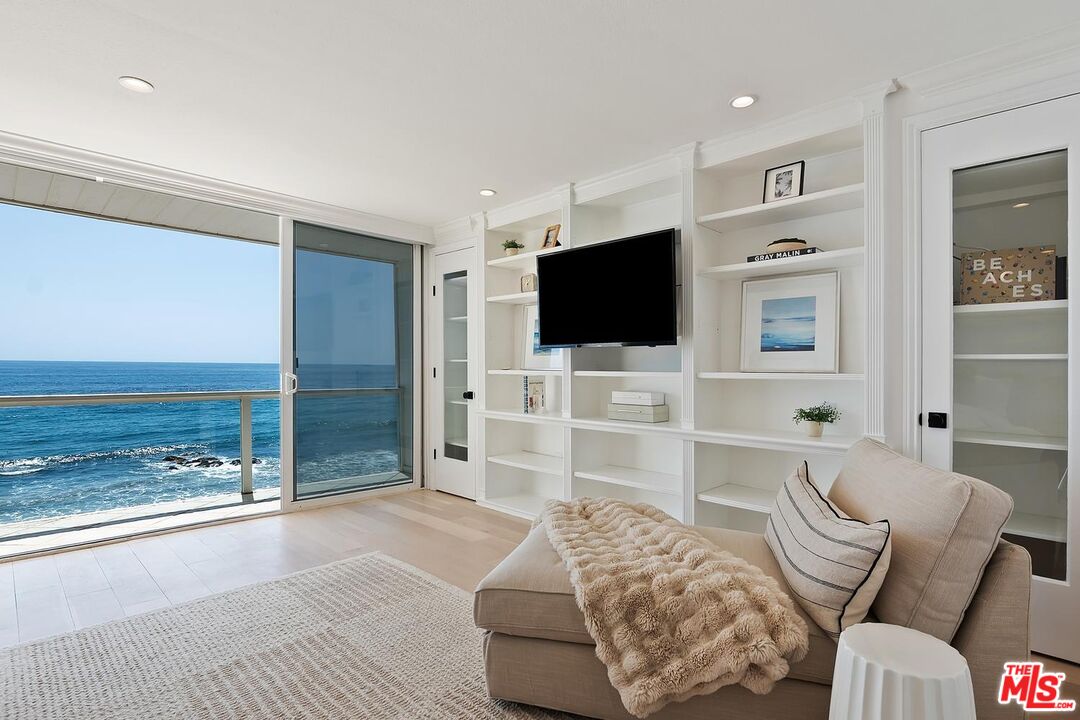 11874 Beach Club Way