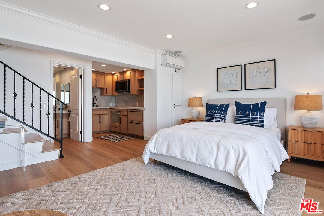 11874 Beach Club Way