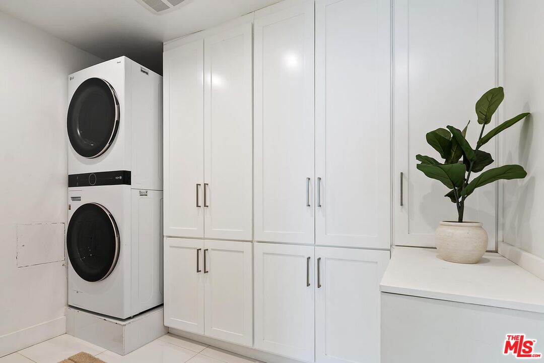 11874 Beach Club Way