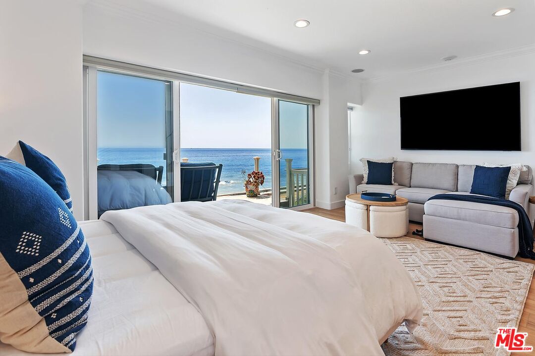 11874 Beach Club Way