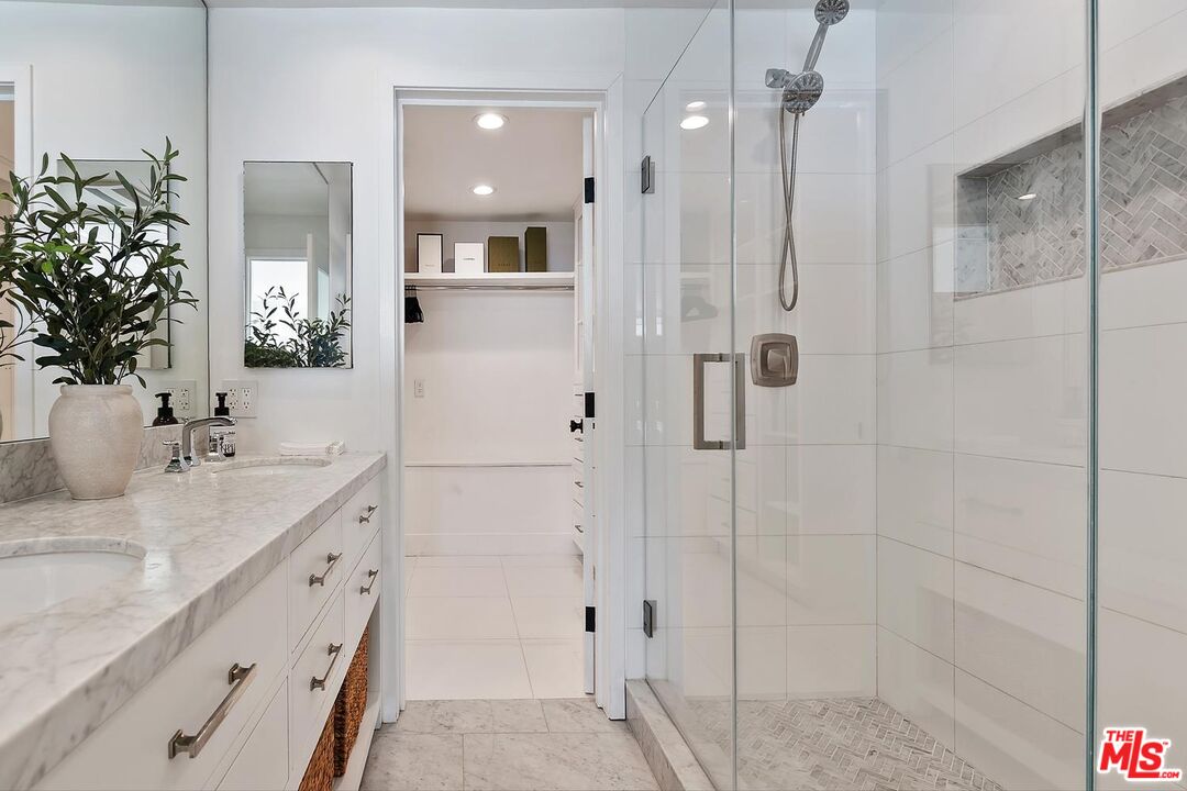 11874 Beach Club Way