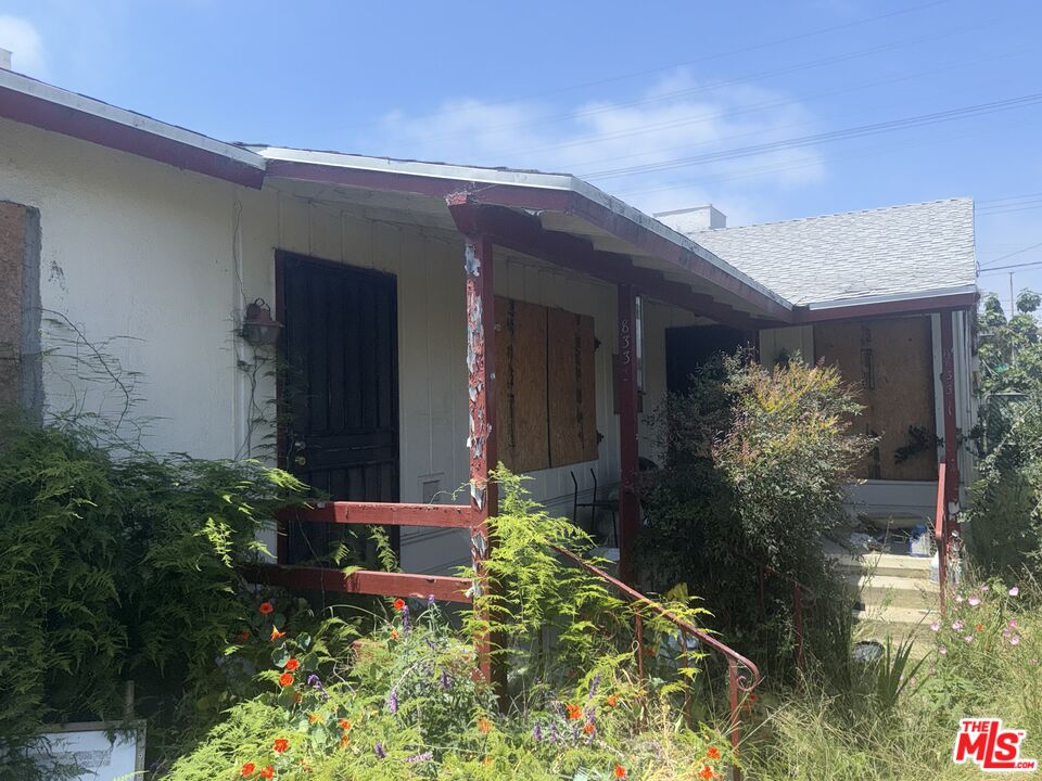 8331 Kittyhawk Ave