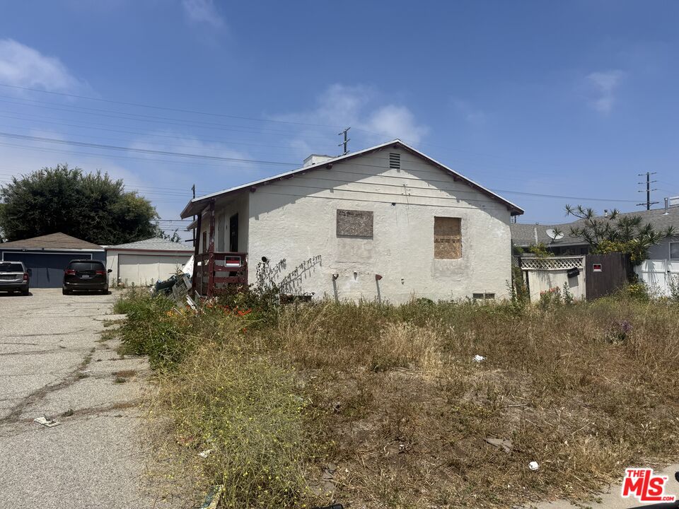 8331 Kittyhawk Ave