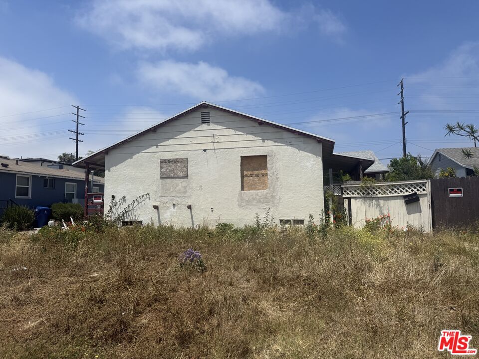 8331 Kittyhawk Ave