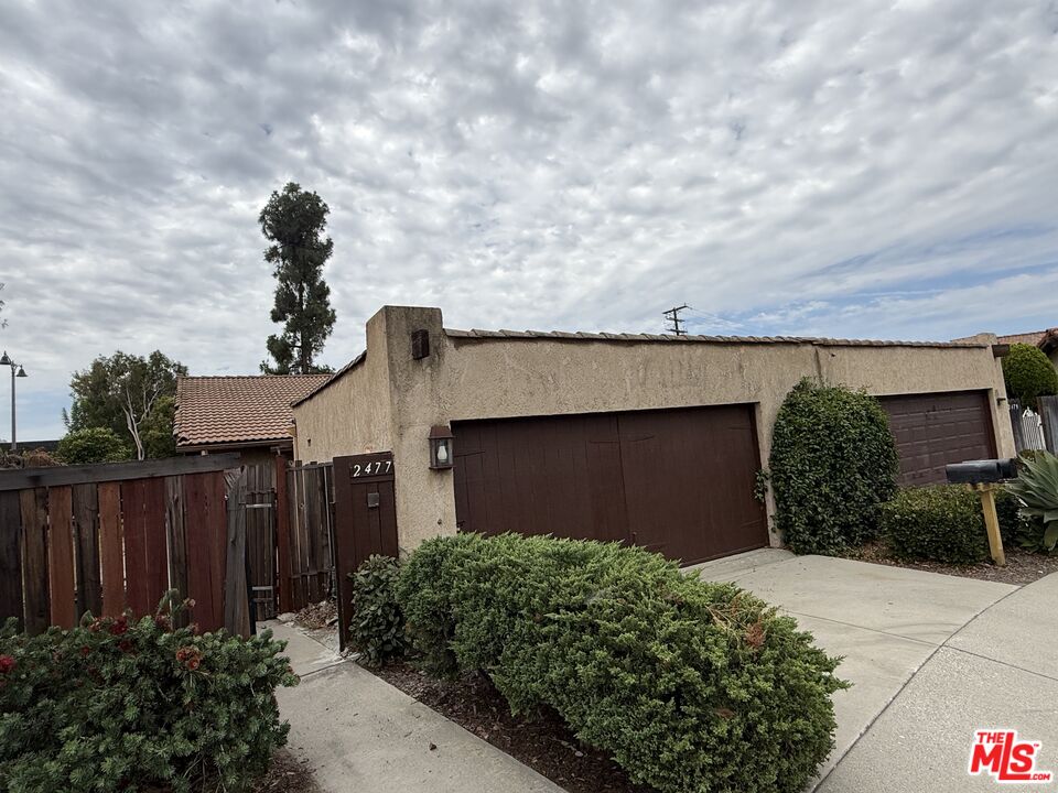 2477 Calle Villada Cir