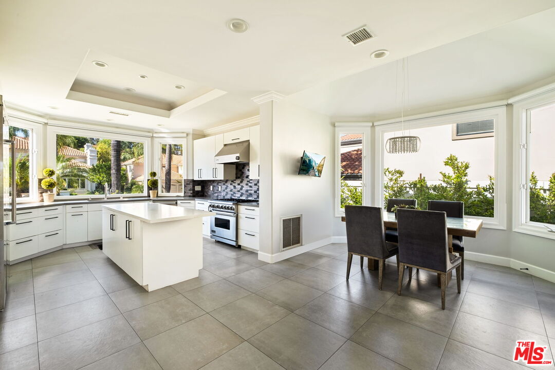 5325 Collingwood Cir