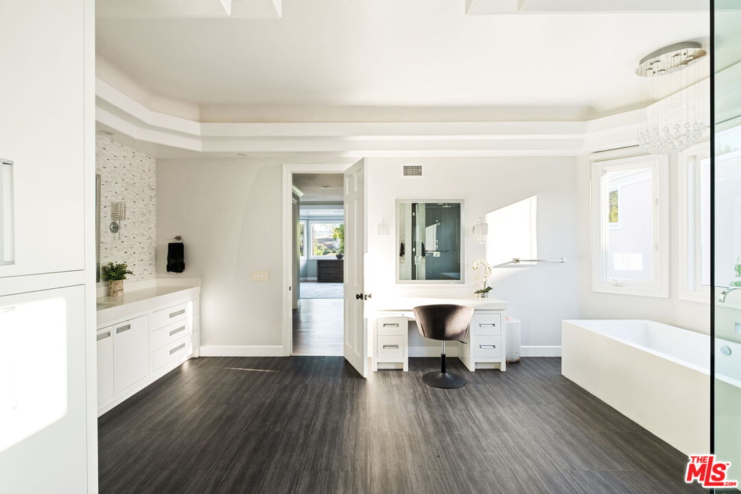5325 Collingwood Cir