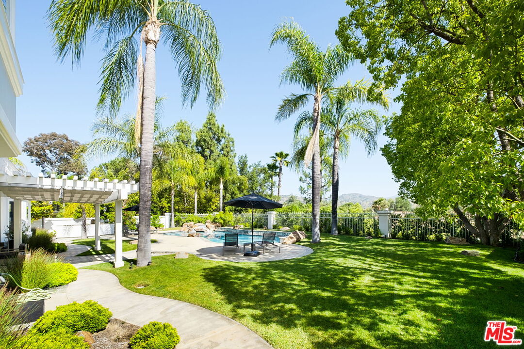 5325 Collingwood Cir