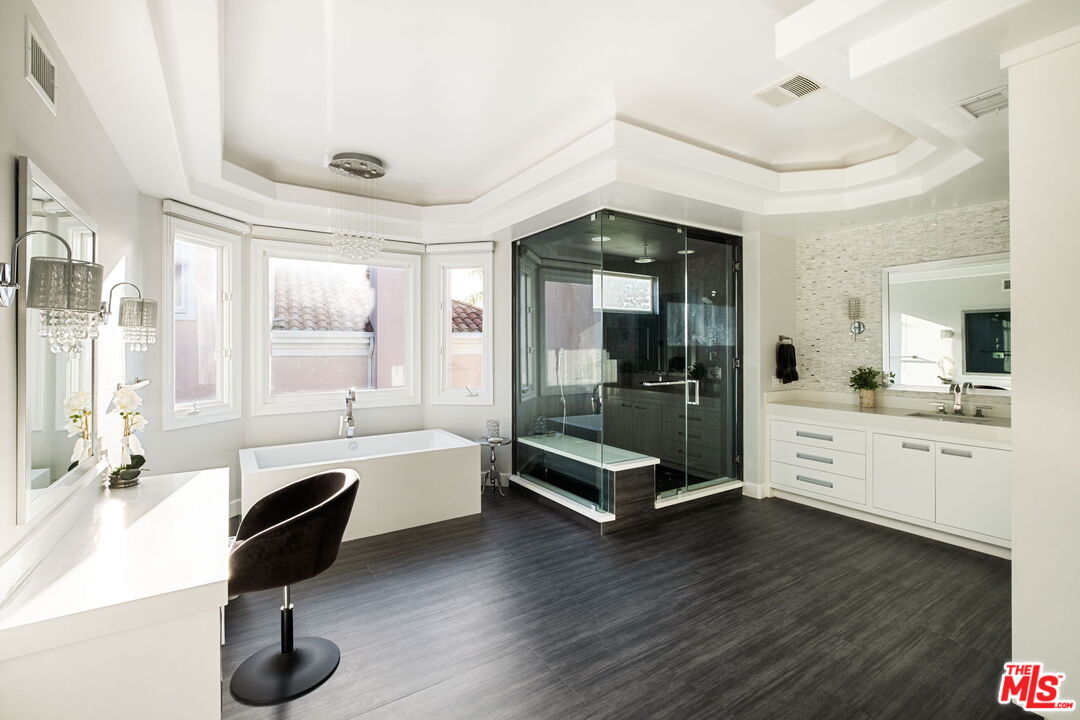 5325 Collingwood Cir