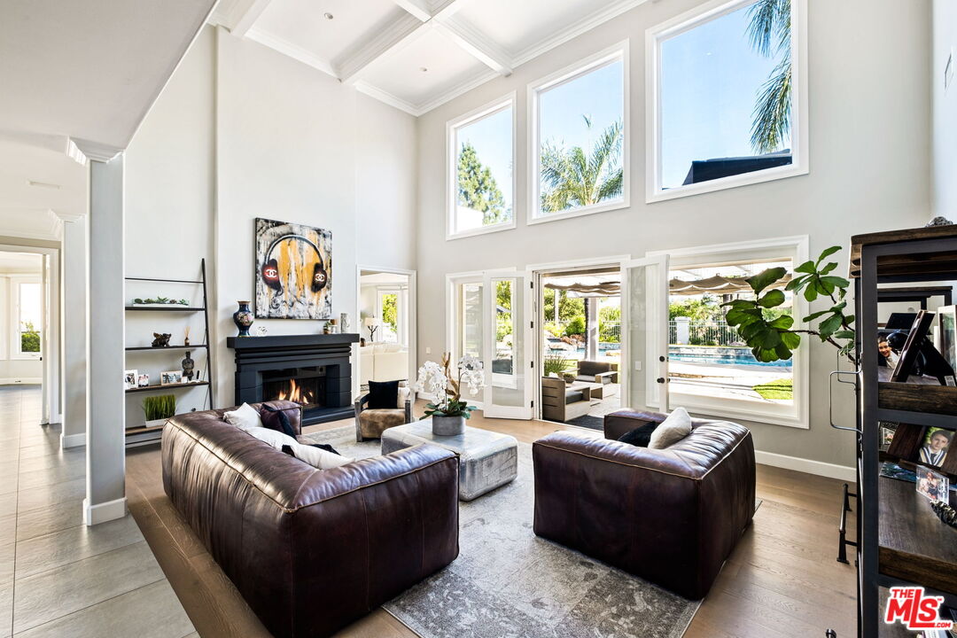 5325 Collingwood Cir