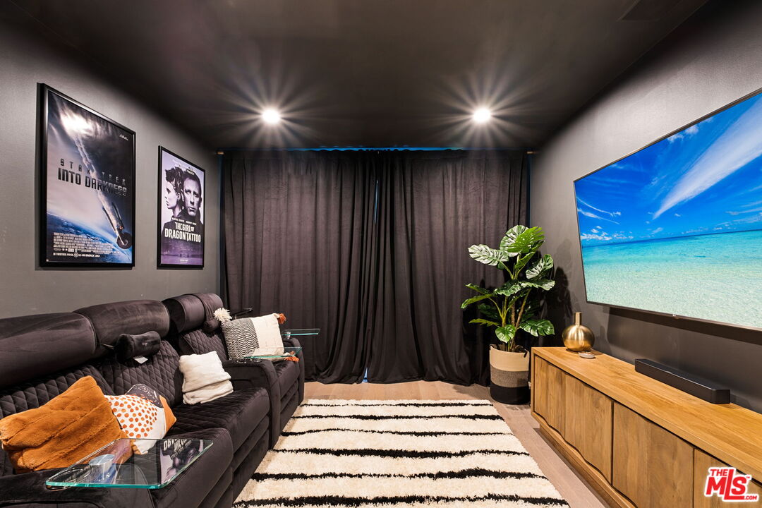 5325 Collingwood Cir