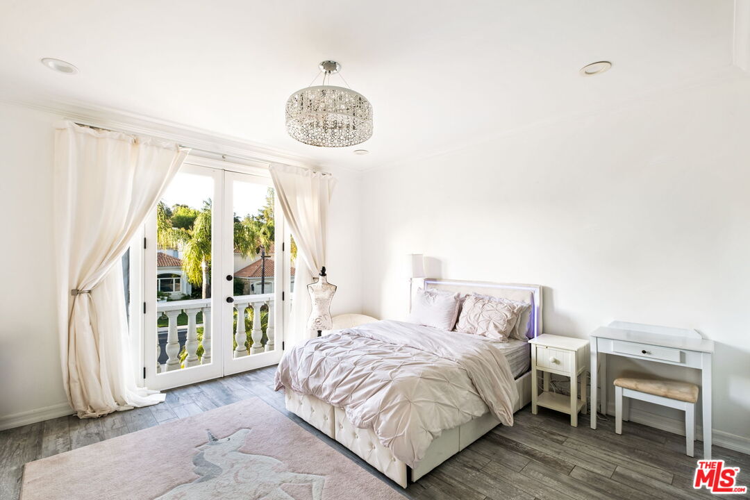 5325 Collingwood Cir