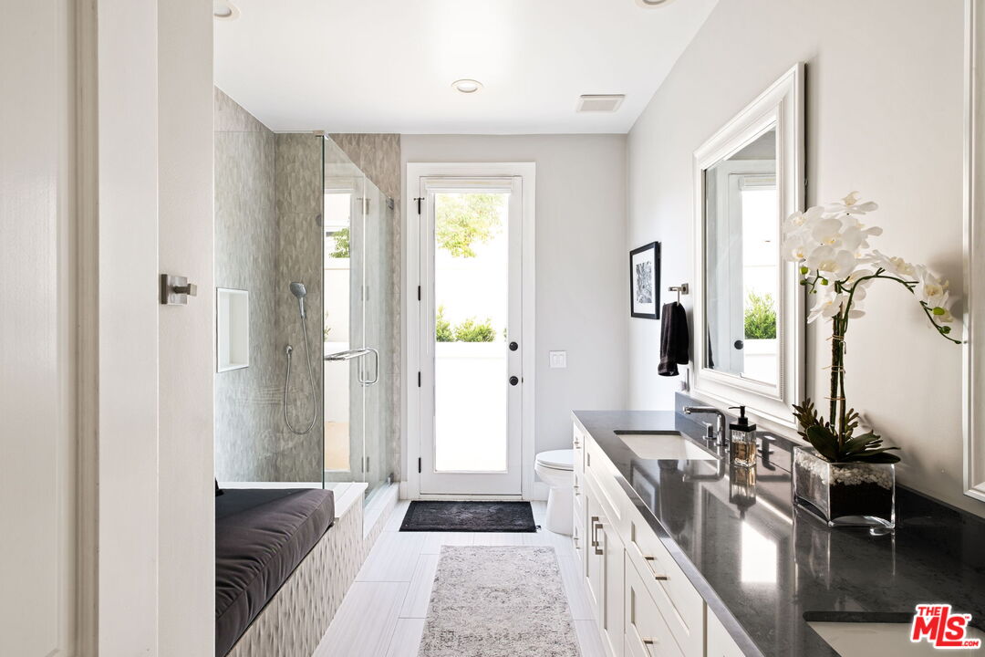 5325 Collingwood Cir