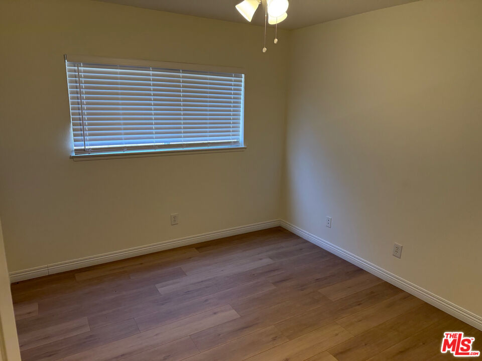 29030 Shadow Valley Ln