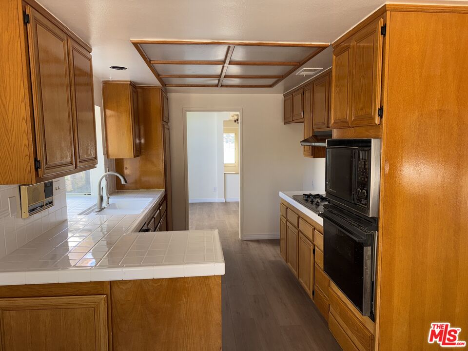 29030 Shadow Valley Ln