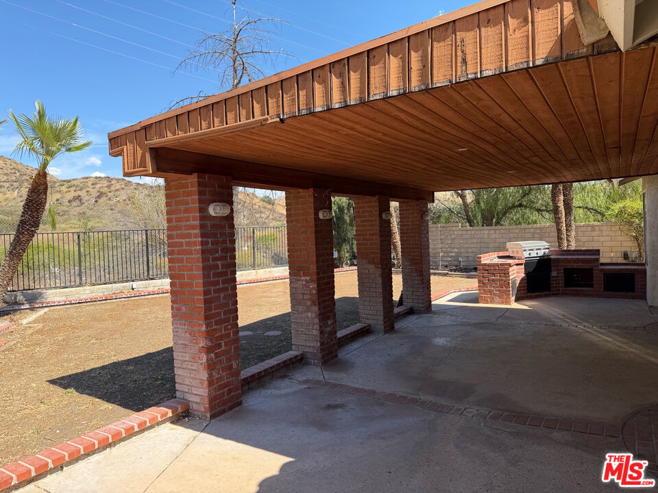 29030 Shadow Valley Ln