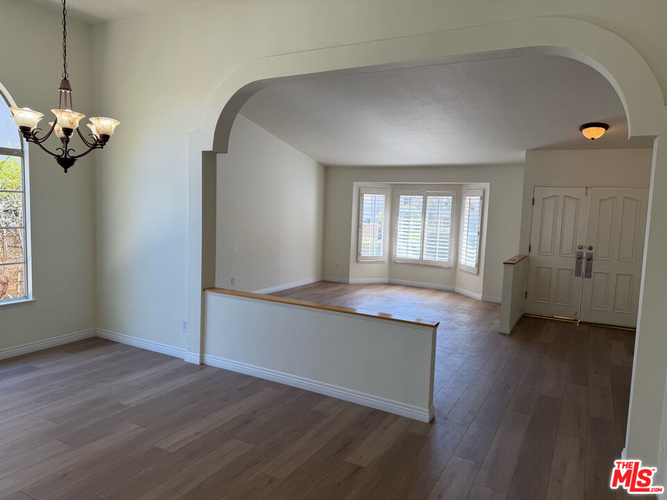 29030 Shadow Valley Ln