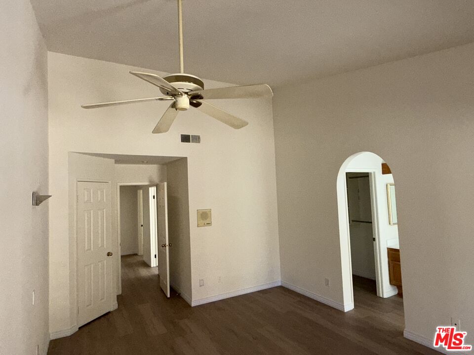 29030 Shadow Valley Ln