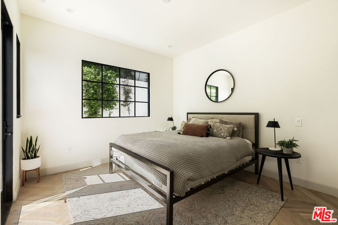 4624 Balboa Ave
