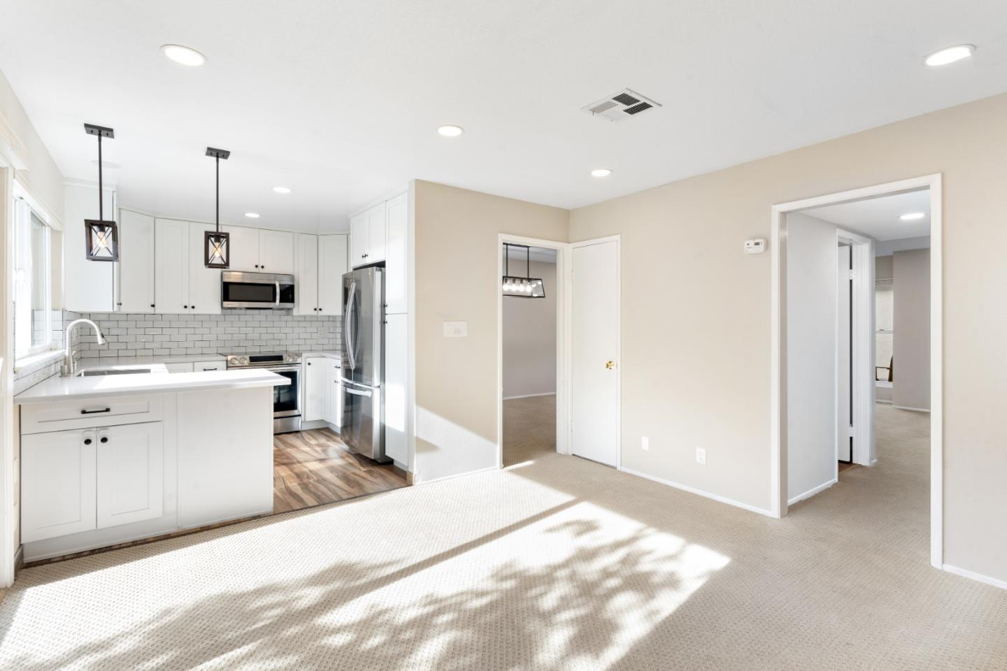 827 Cortez LN