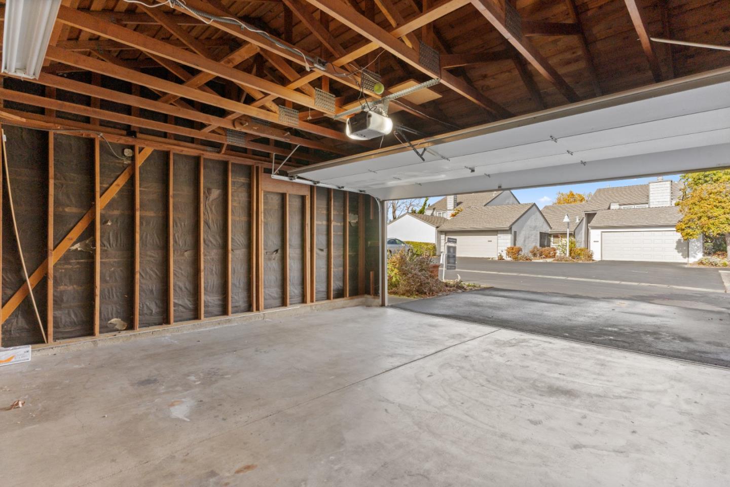 827 Cortez LN