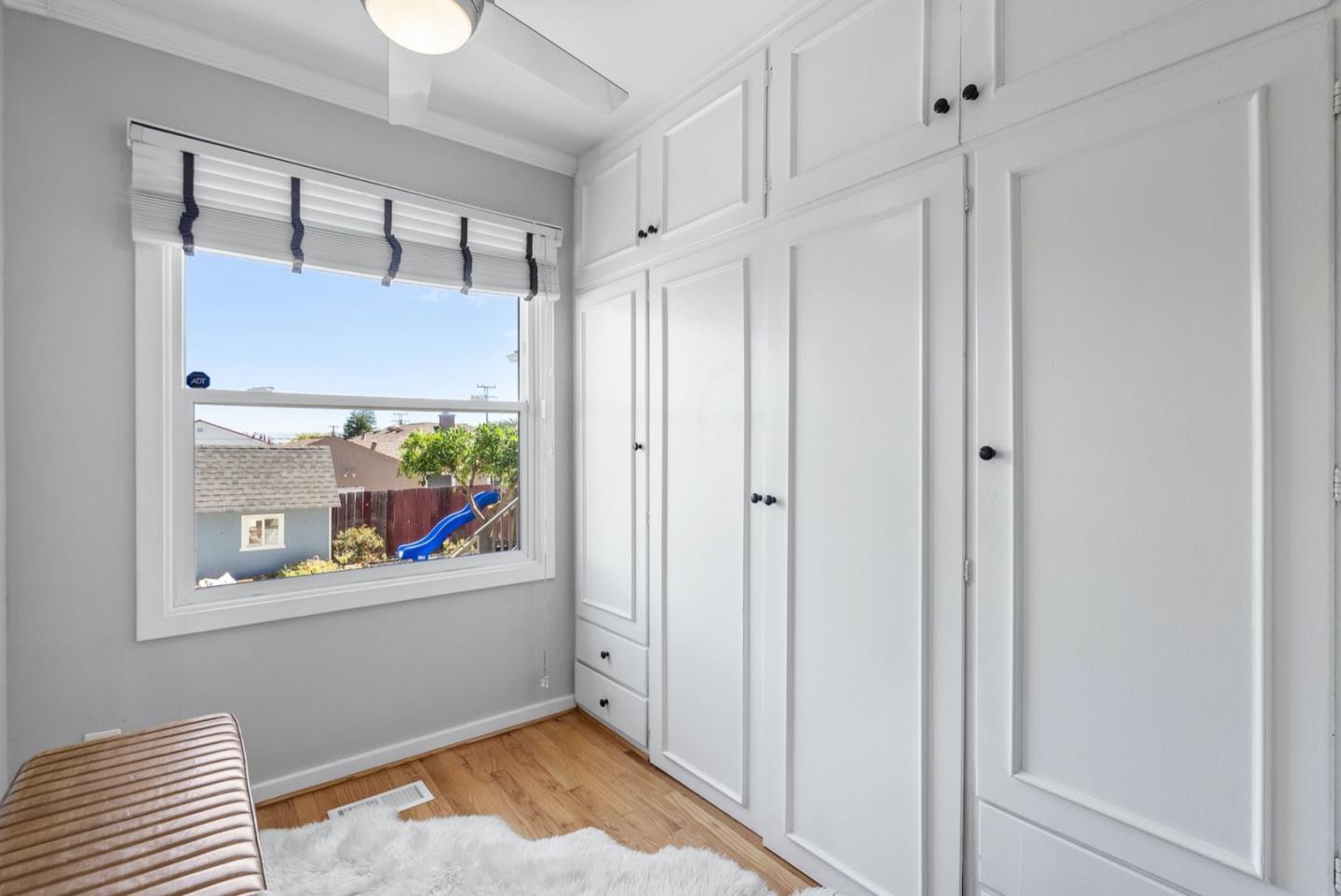 172 W 39th AVE