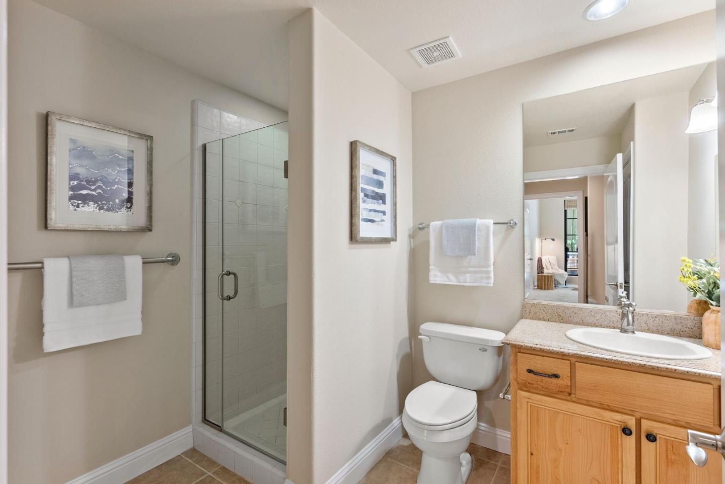633 Elm ST 104