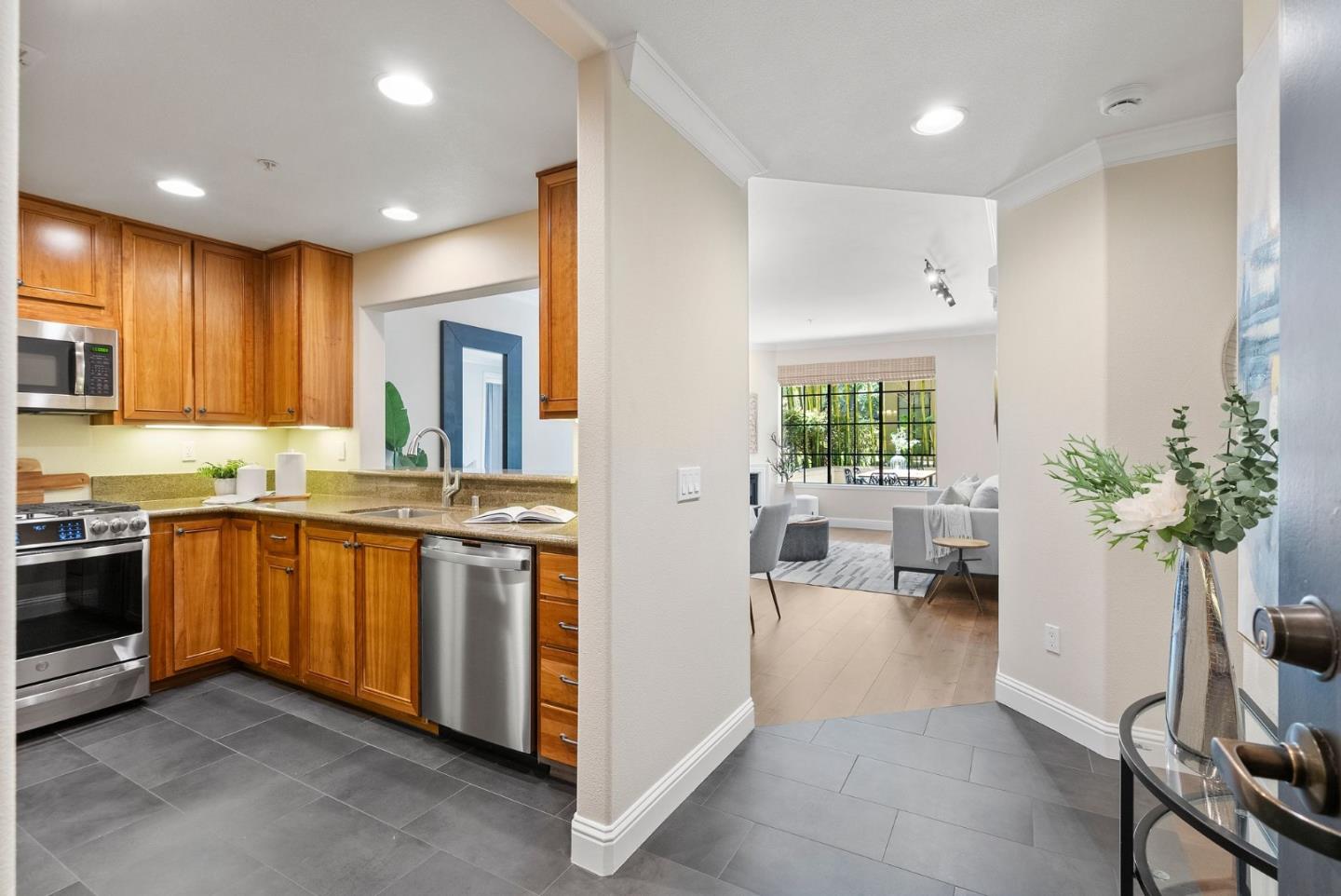 633 Elm ST 104