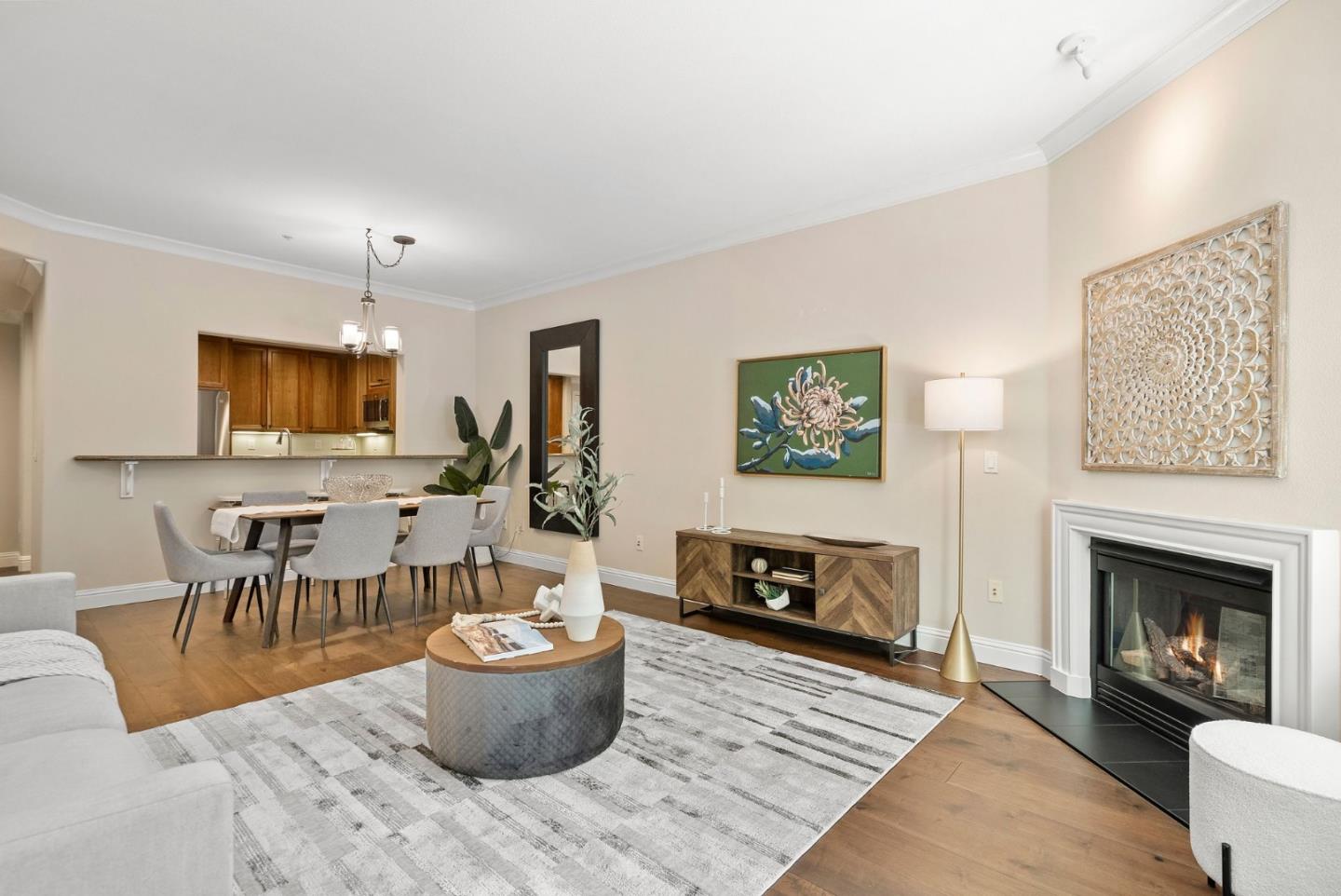 633 Elm ST 104