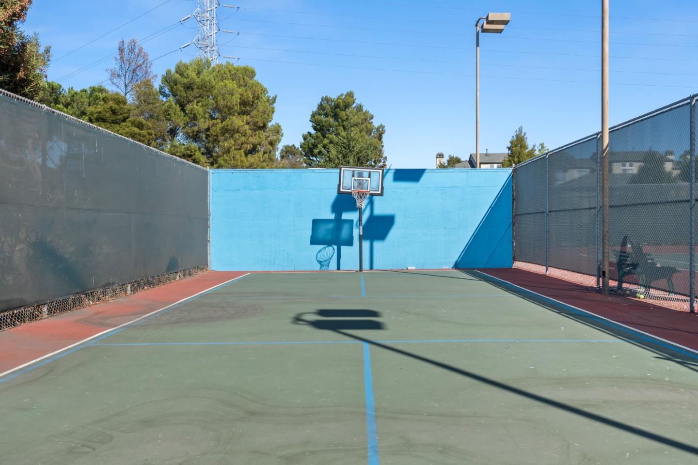 780 Sea Spray LN 208