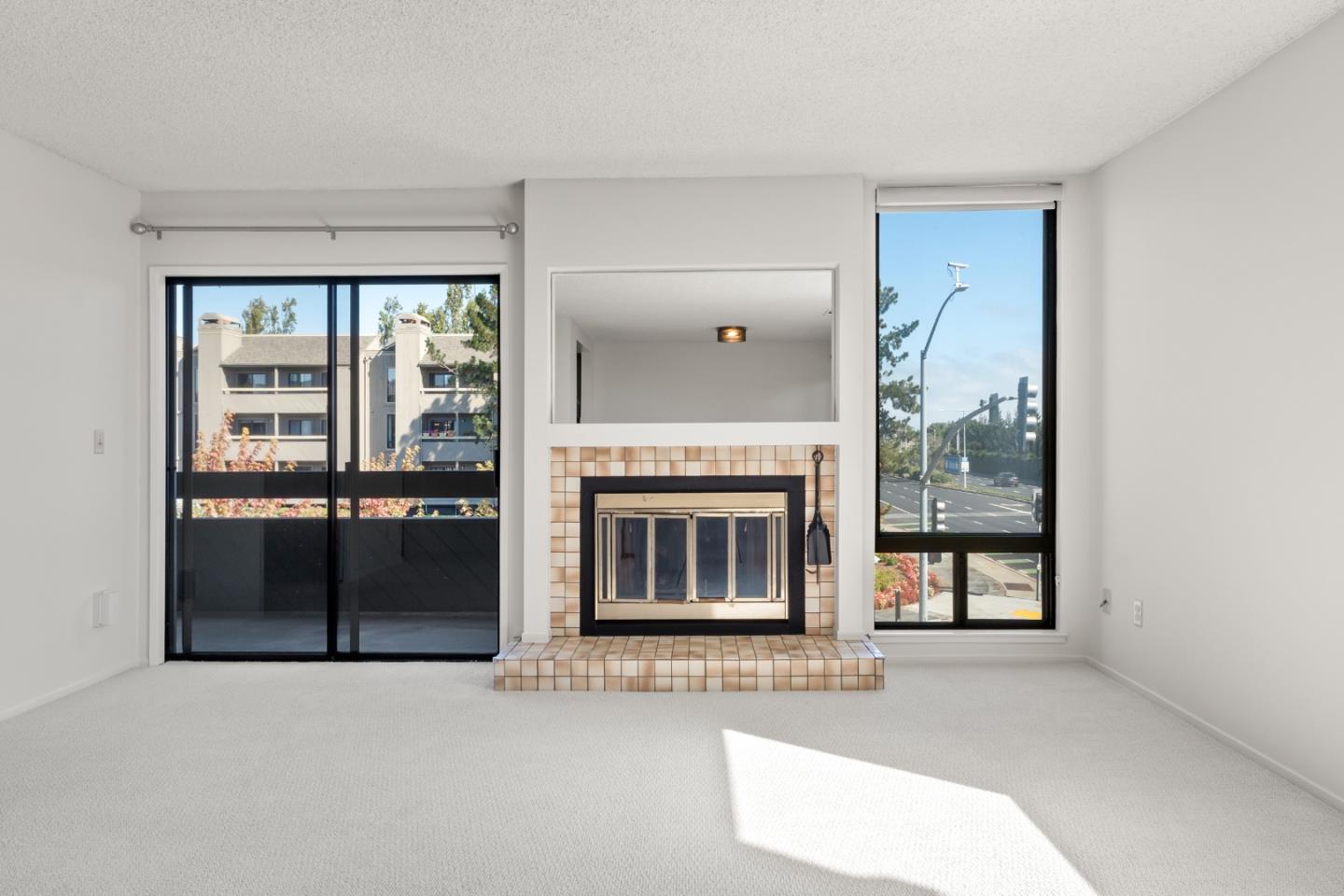 780 Sea Spray LN 208