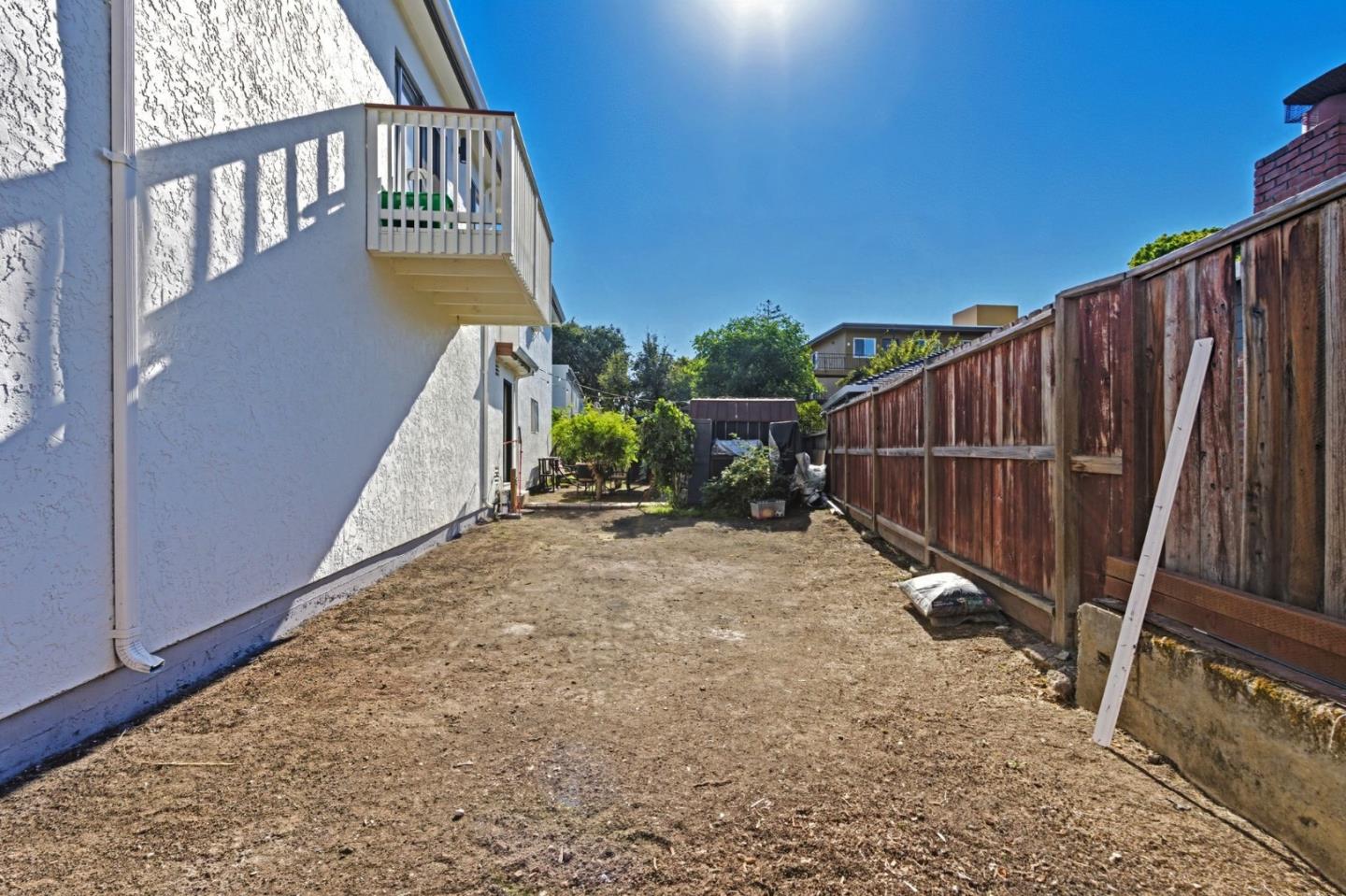 208 3rd Avenue