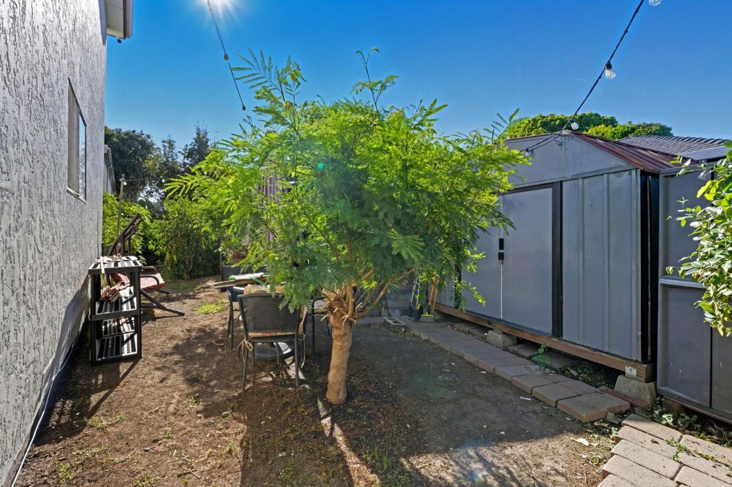 208 3rd Avenue