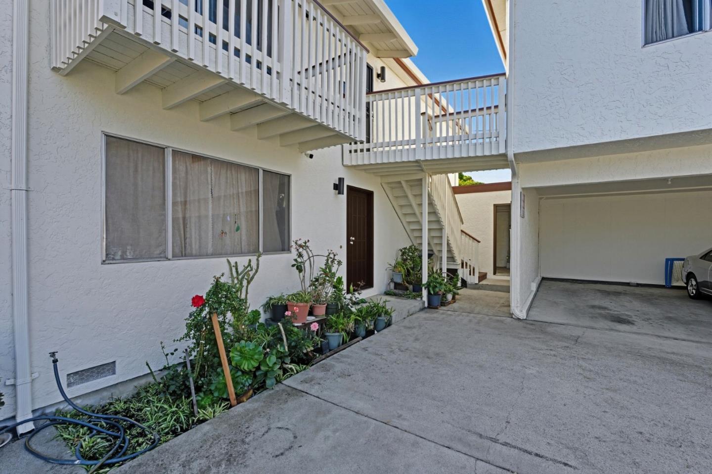 208 3rd Avenue