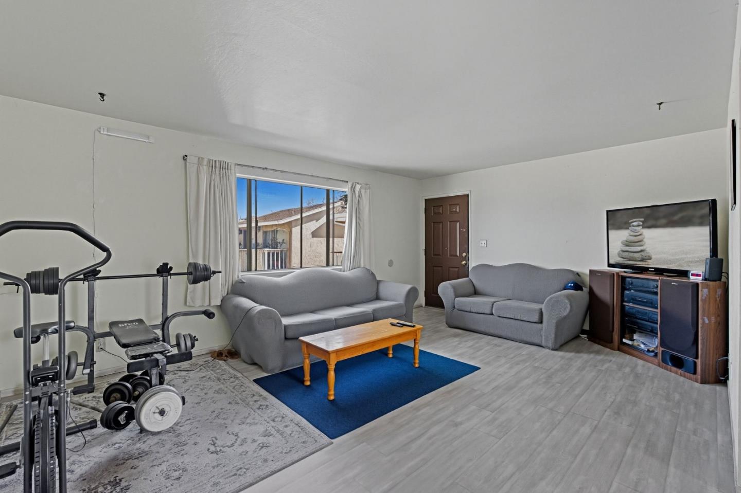 208 3rd Avenue