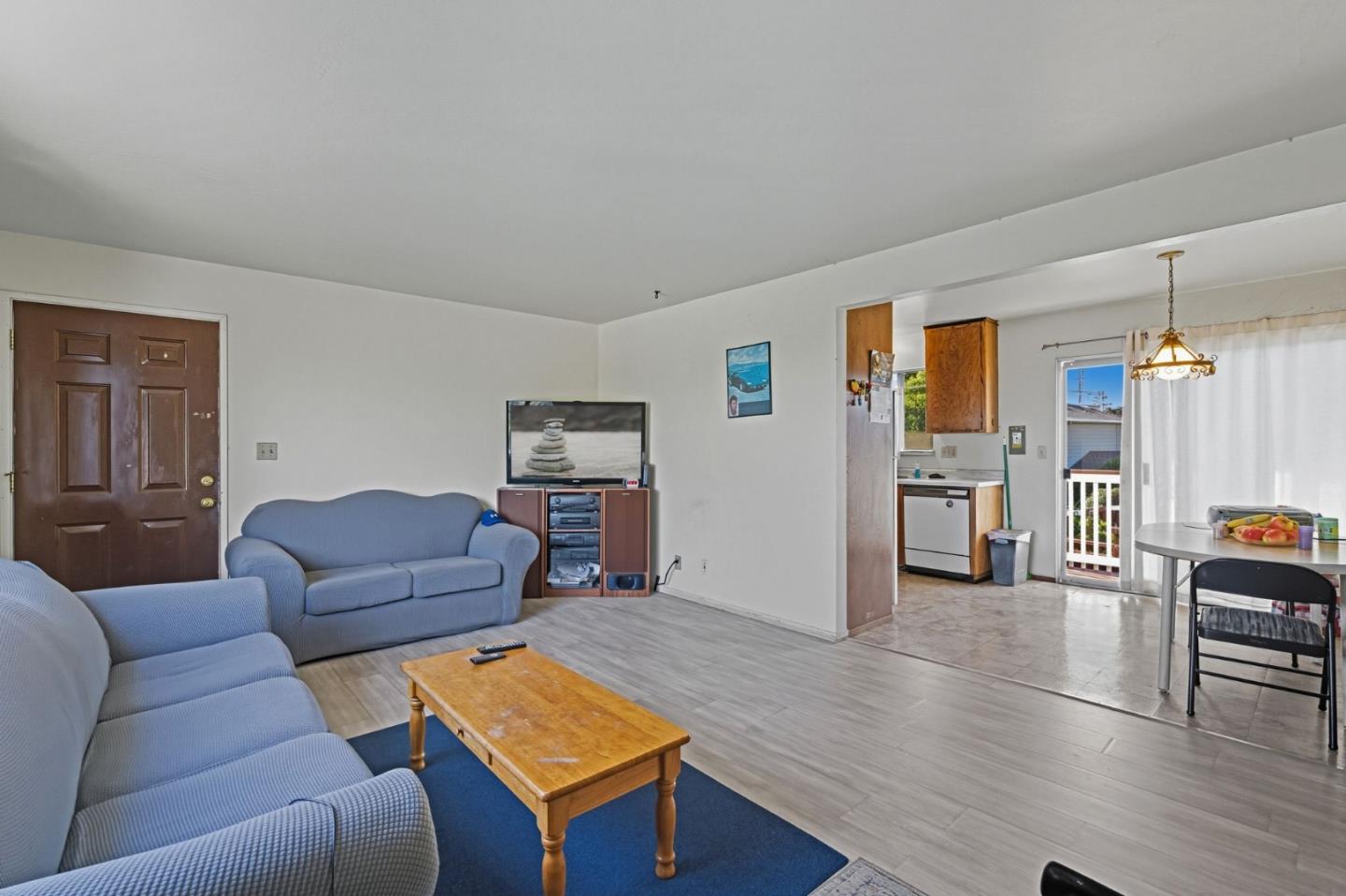 208 3rd Avenue