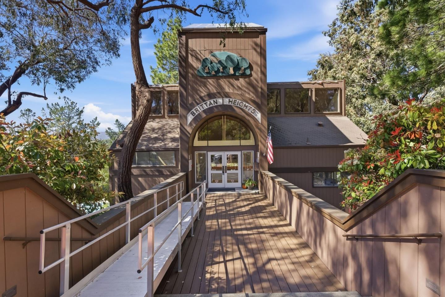 3335 La Mesa Drive 4