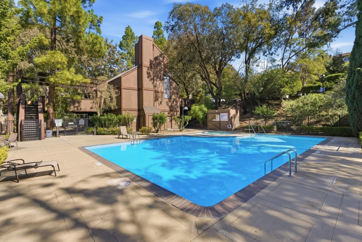 3335 La Mesa Drive 4