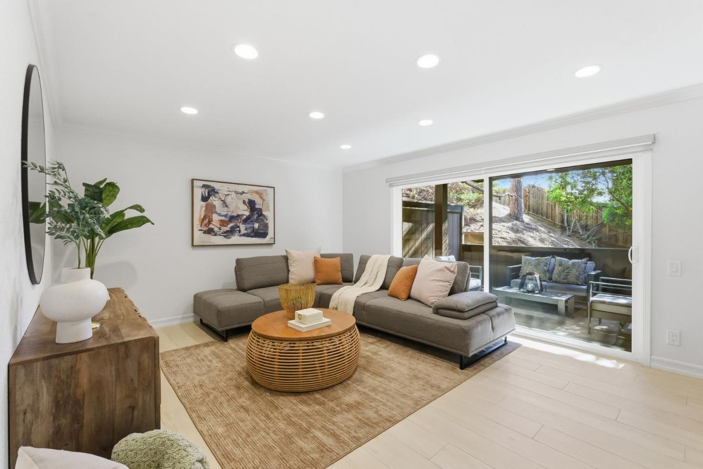 3335 La Mesa Drive 4