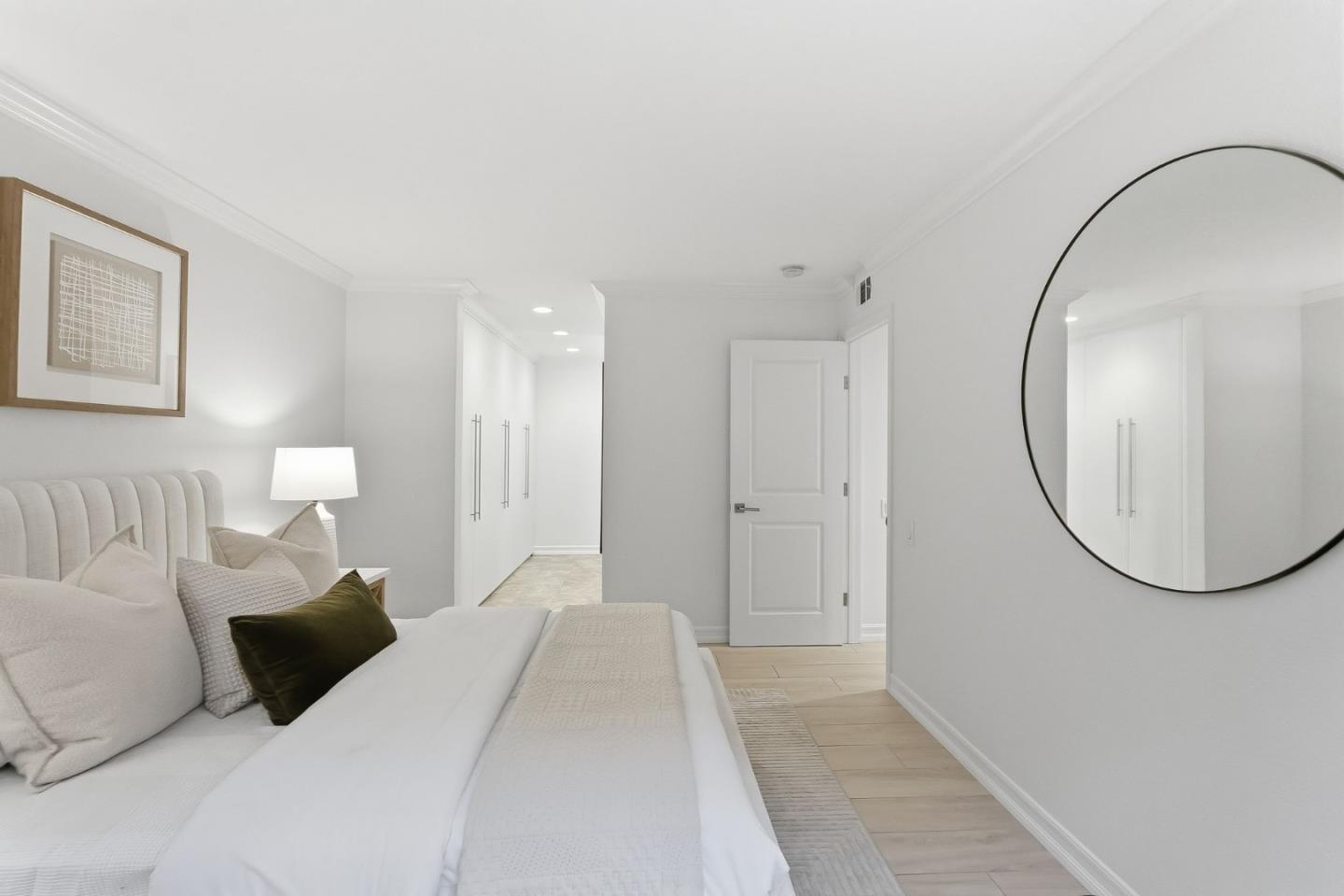 3335 La Mesa Drive 4