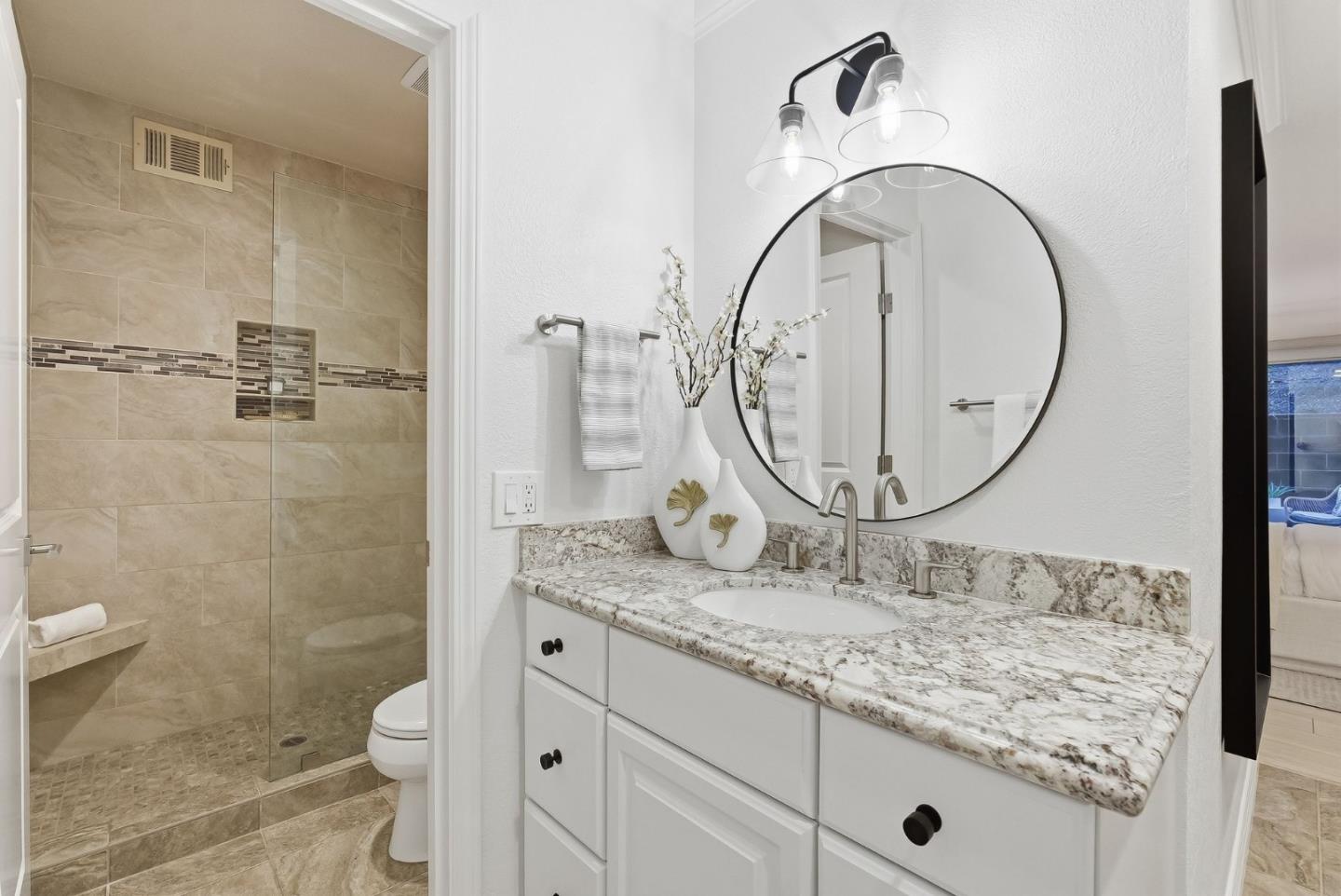 3335 La Mesa Drive 4