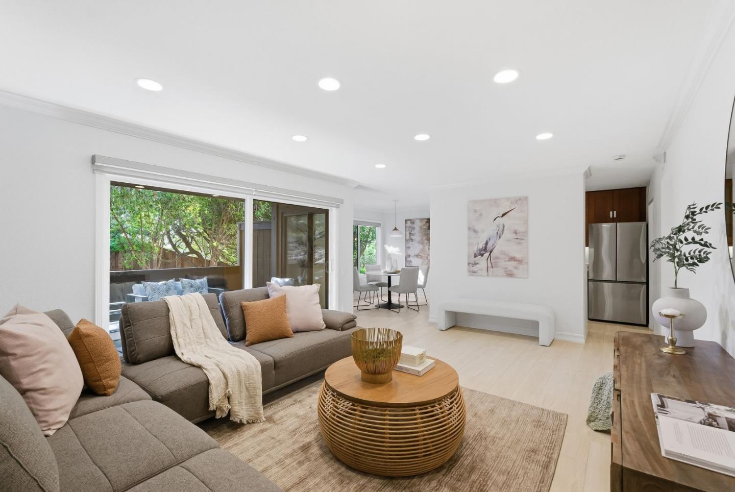 3335 La Mesa Drive 4