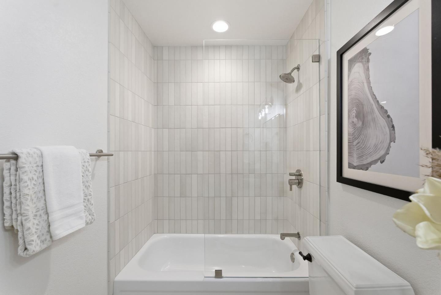 3335 La Mesa Drive 4
