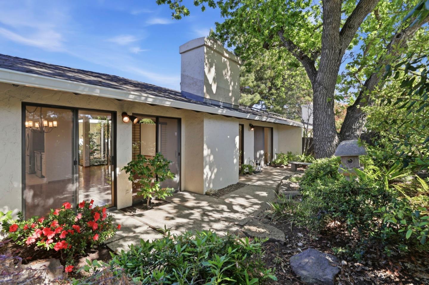 2463 Sharon Oaks Drive