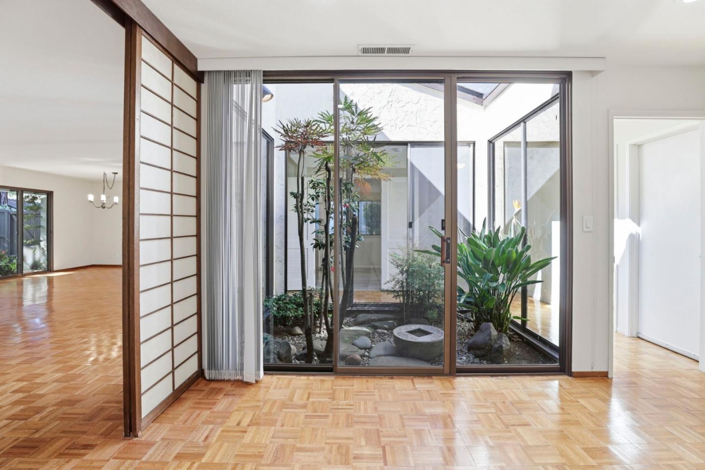 2463 Sharon Oaks Drive