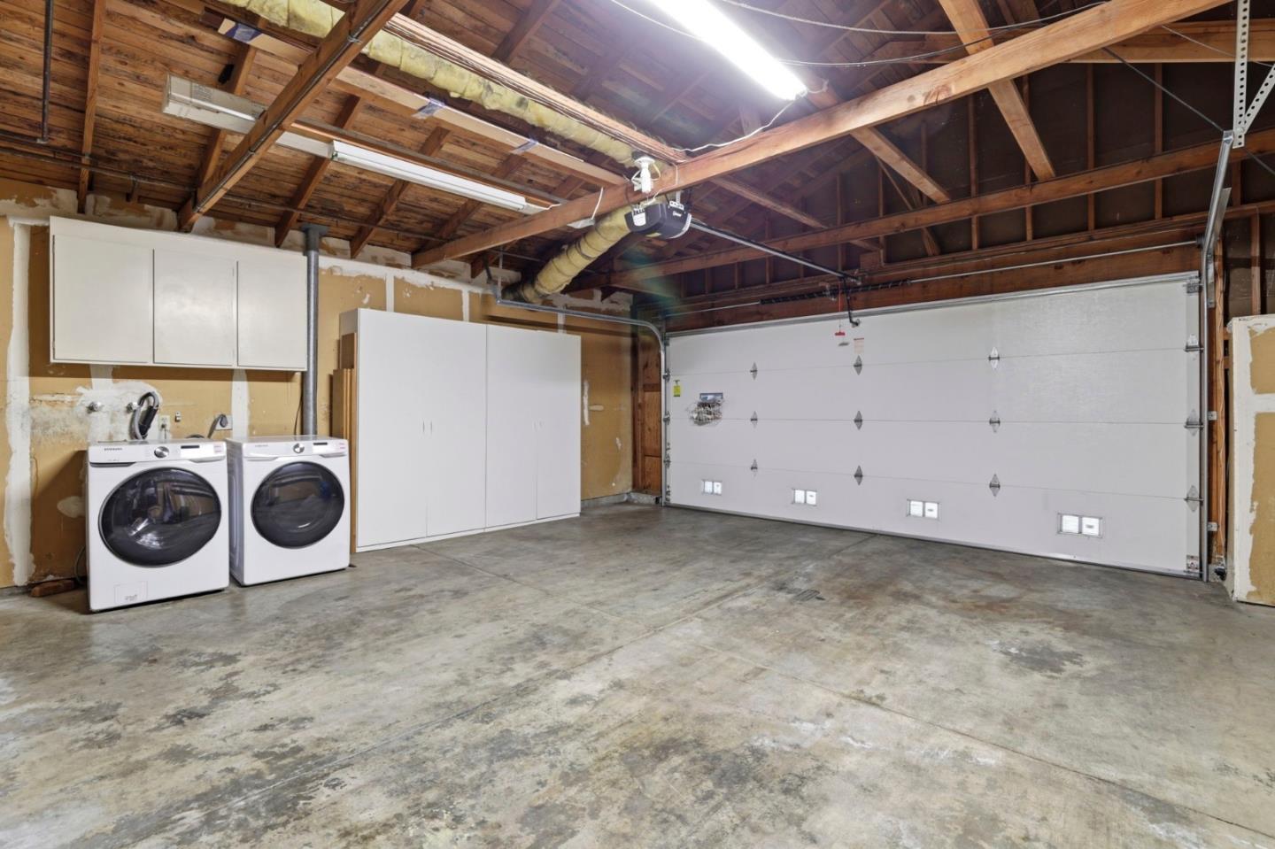 2463 Sharon Oaks Drive