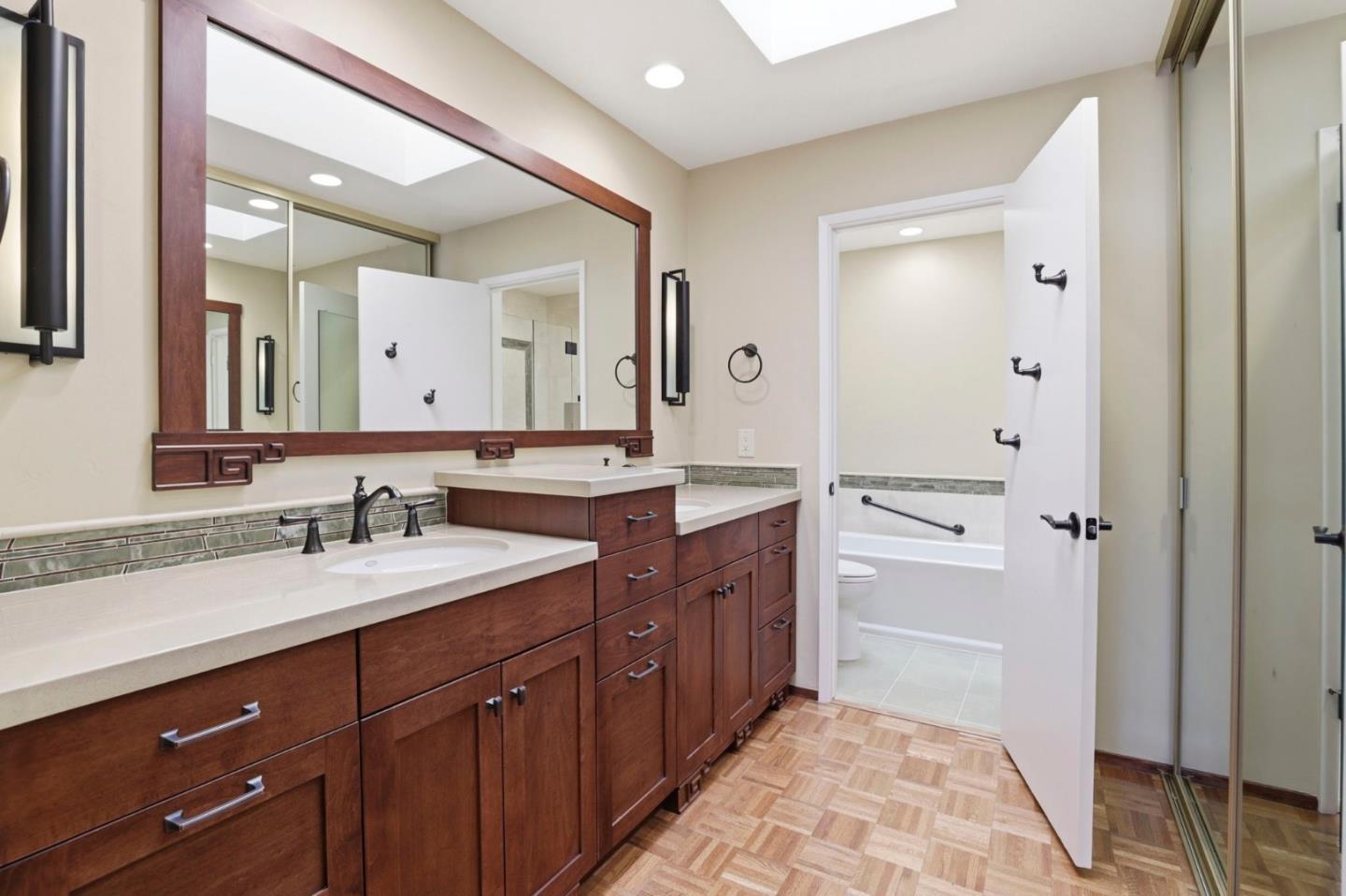 2463 Sharon Oaks Drive